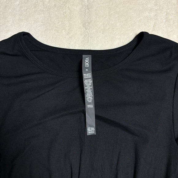 Vuori Womens Long Sleeve Cove Twist Tee Size XL Black Ribbed Athleisure VW1114 - Picture 2 of 12